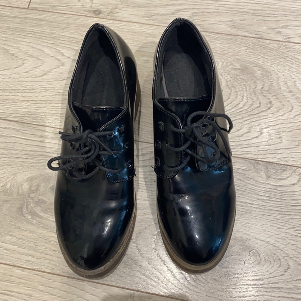 Artificial Patent leather material, good condition shoes